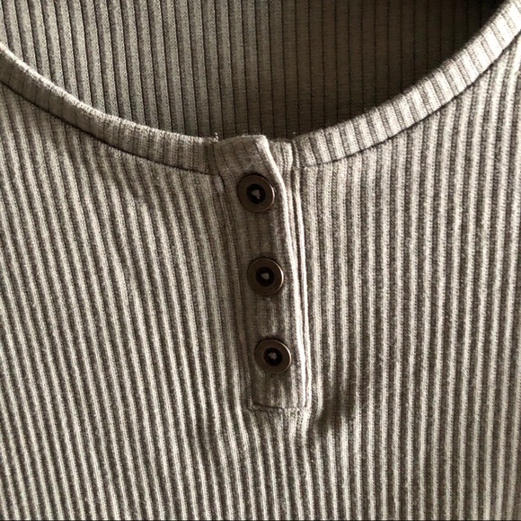 NWT Arizona Long Sleeve Henley Shirt Size Medium - Picture 5 of 7